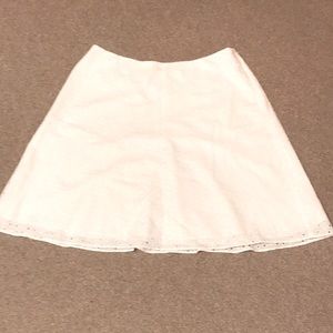 Tahari white fully lined skirt, size 14